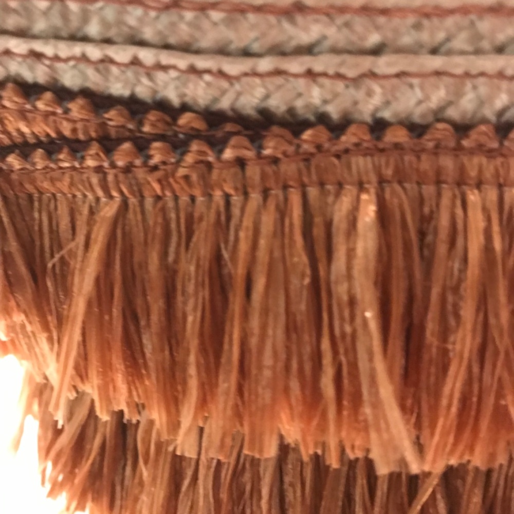 Exquisite J woven Raffia bag - Picture 5 of 8